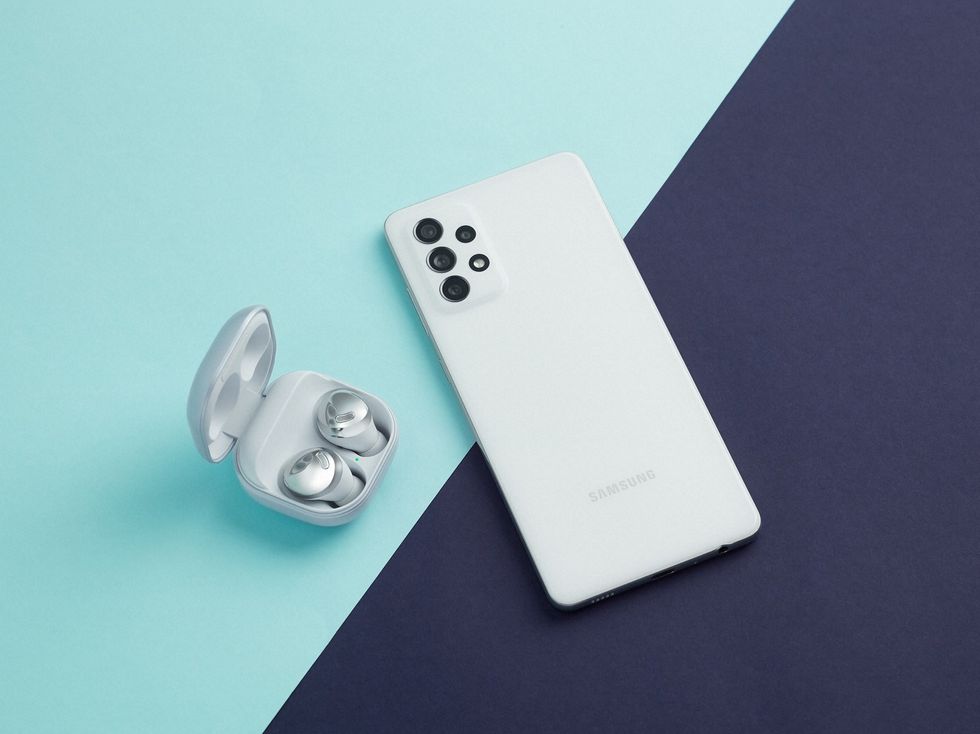 19 galaxya72 budspro 210309111941