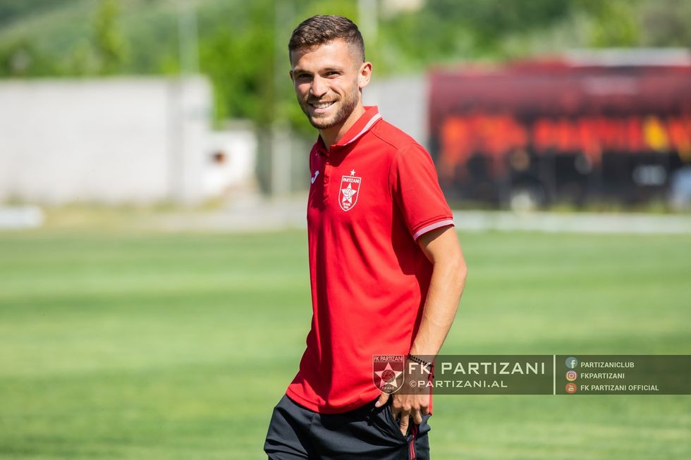 191085401 1635975649930158 2153870365922927559 n