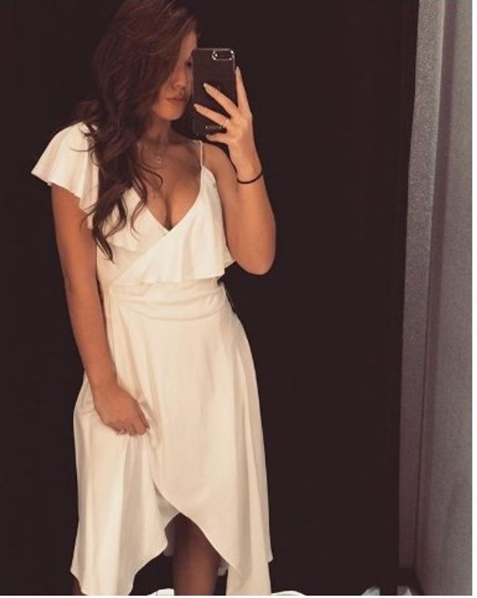 19271944 0C80 43B4 8ADC 29E64A5FDD99