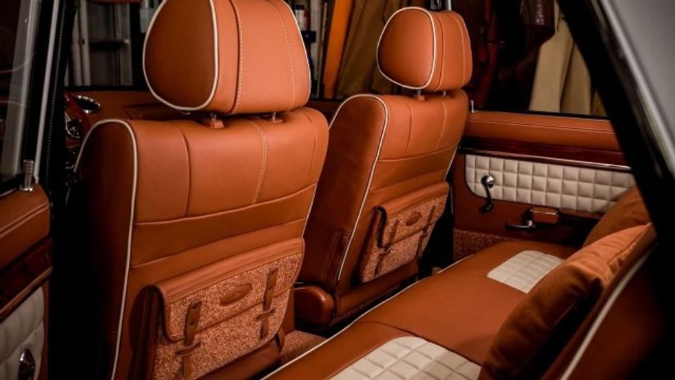 1962590940604763f0c44f8071828359 v4 big