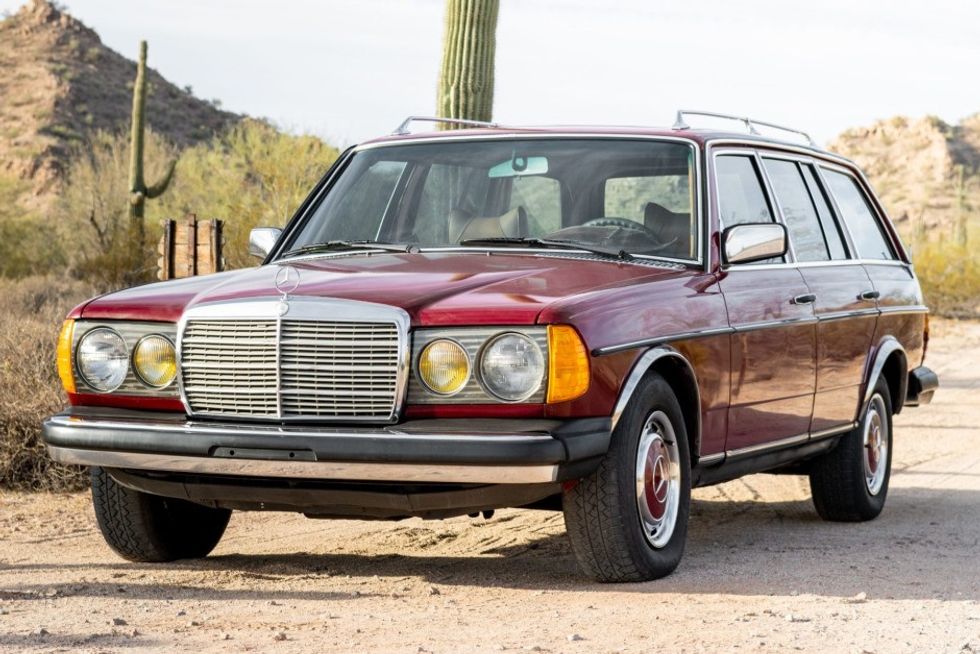 1979 mercedes benz 300td 16203240174180a8a78db7e81979 mercedes benz 300td 161985567665ef66e7dff9f98767bb4b4ac 47cd 4879 8782 92a798312979 P99cgf