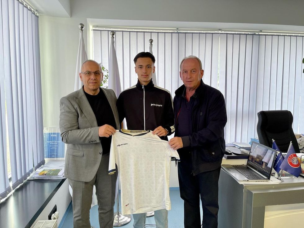 199342943 3863597643768932 860049420544993778 n