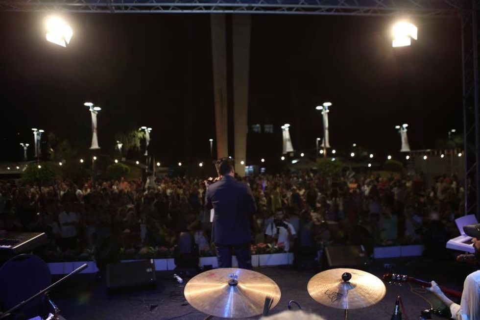 1AFC2CBB 6A07 42D7 A969 FE5E8CE9A9B6