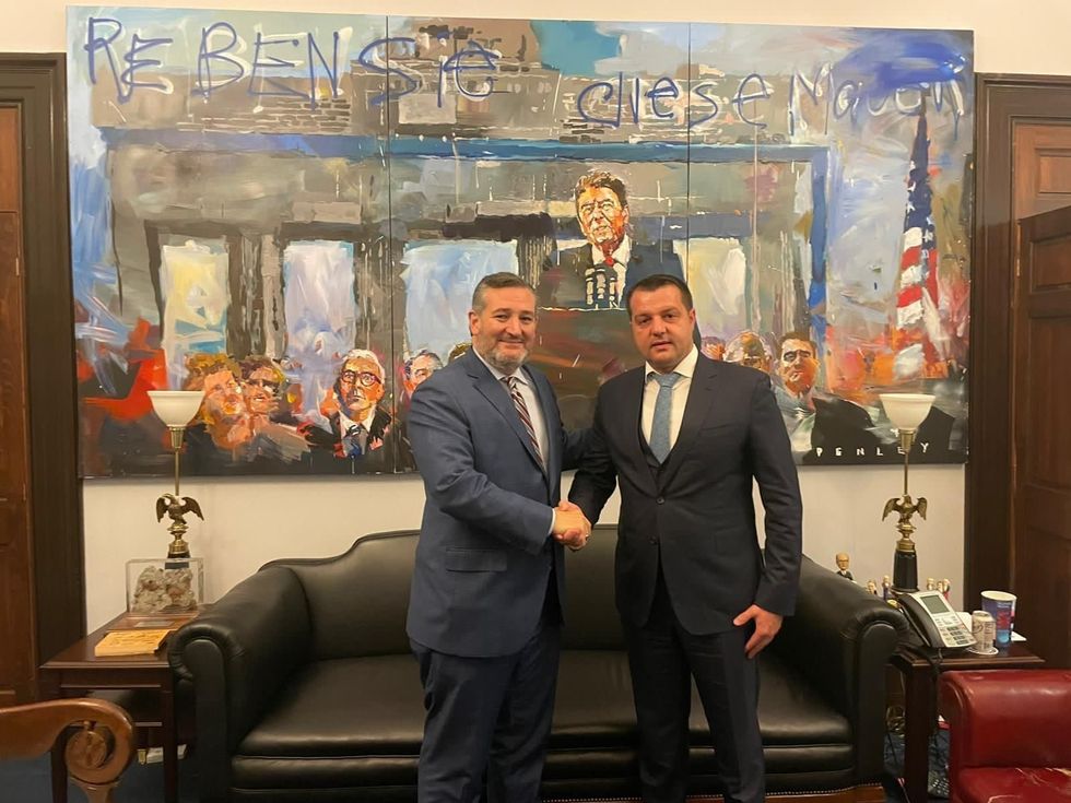 1d092289 8477 43bb b5bf d314c0954ce6