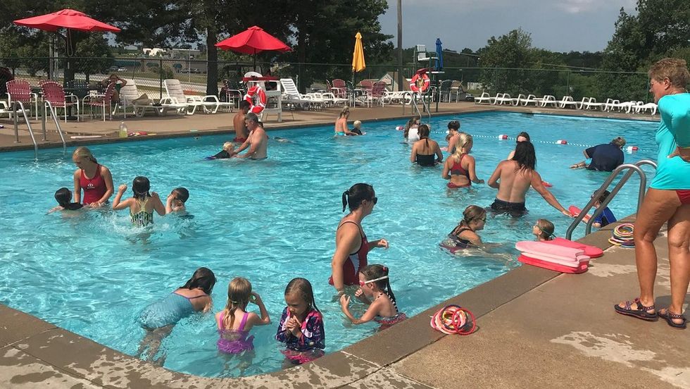 1e403e63 5115 409c 9722 0ea60a61c120 large swim