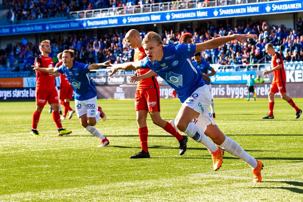 1f19fe64 69e5 4362 ad51 7977c343438b