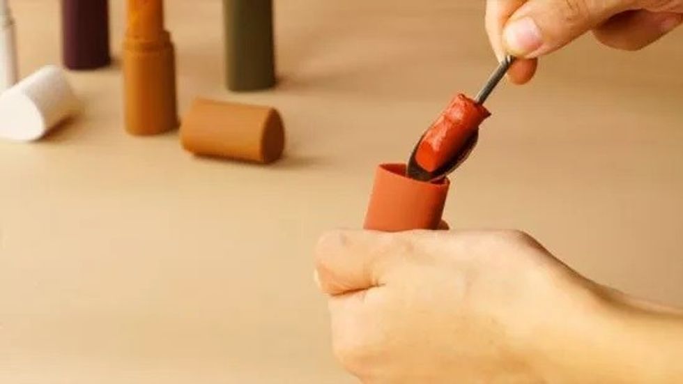 1owatermark Repair a Broken Lipstick Step 9 Version 3