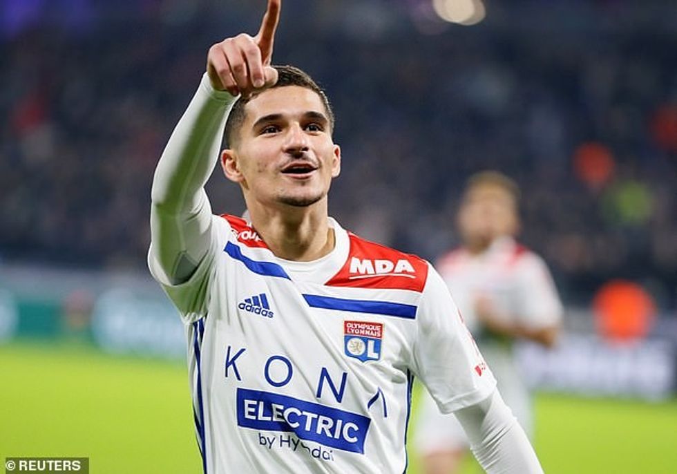 2.Aouar