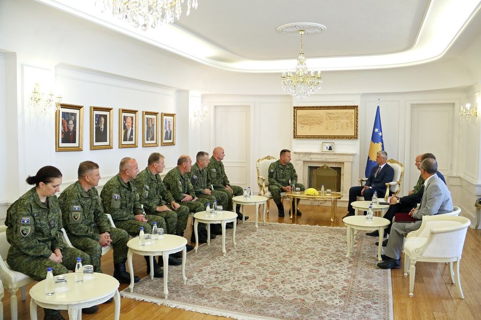 2. Presidenti Hashim Thaçi dekretoi emërimin dhe gradimin e gjeneralëve të Ushtrisë së Kosovës