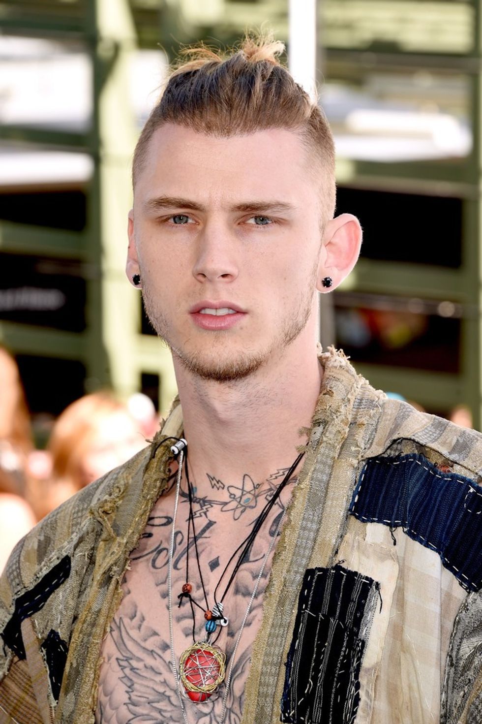 2015MTVMovieAwardsArrivalsKgZMwdP9jRqx