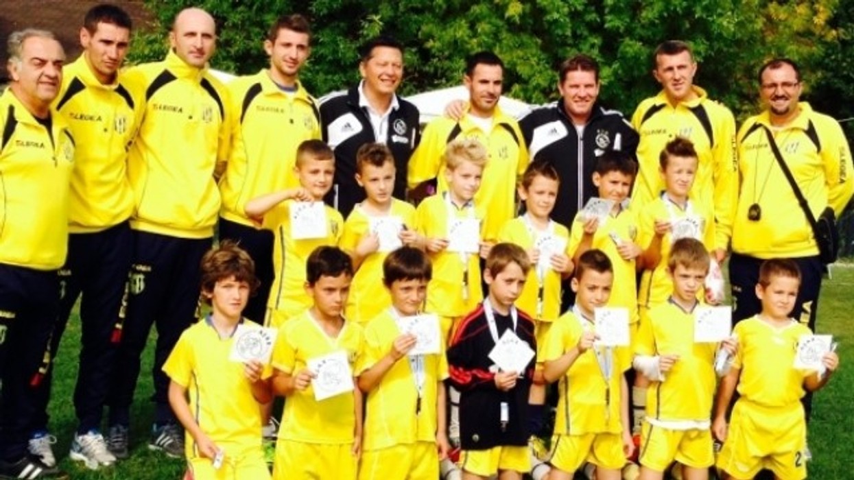 2016/01/2-korriku-lidhet-me-ajaxin_hd.jpg