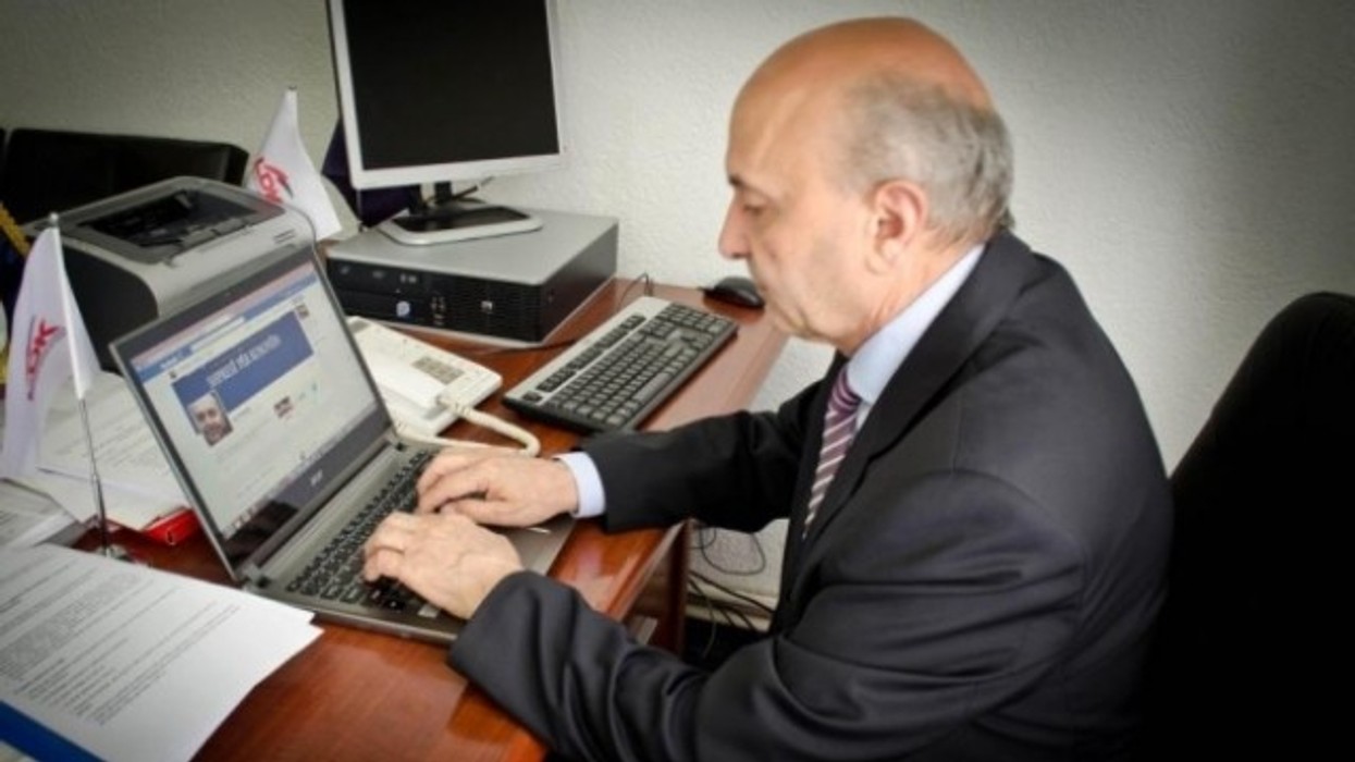 2016/01/a-do-t-euml-kthehet-kryeministri-mustafa-n-euml-facebook-video_hd.jpg