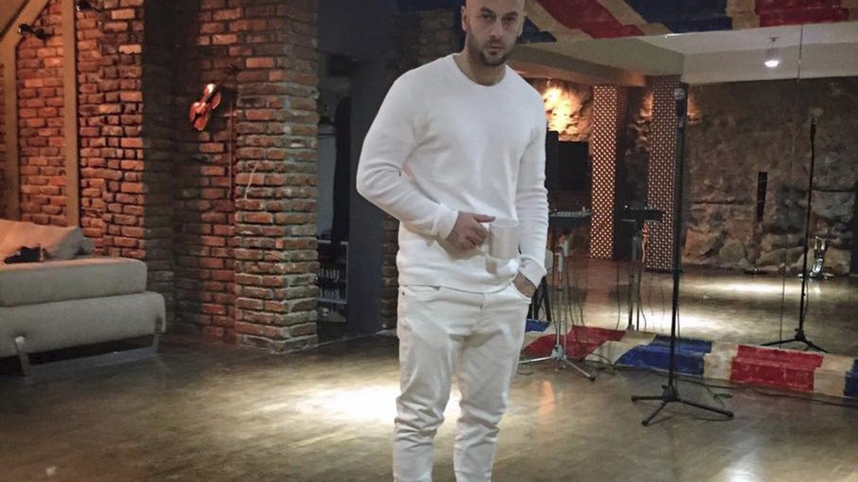 2016/01/AdrianGaxha.jpg
