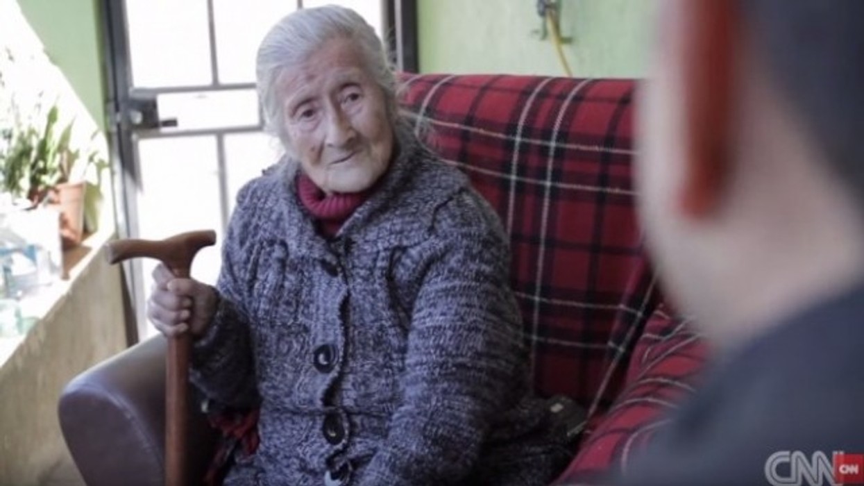 2016/01/ajo-mendoi-se-kishte-tumor-por-mjek-euml-t-i-zbuluan-edhe-di-ccedil-ka-m-euml-t-euml-keqe_hd.jpg