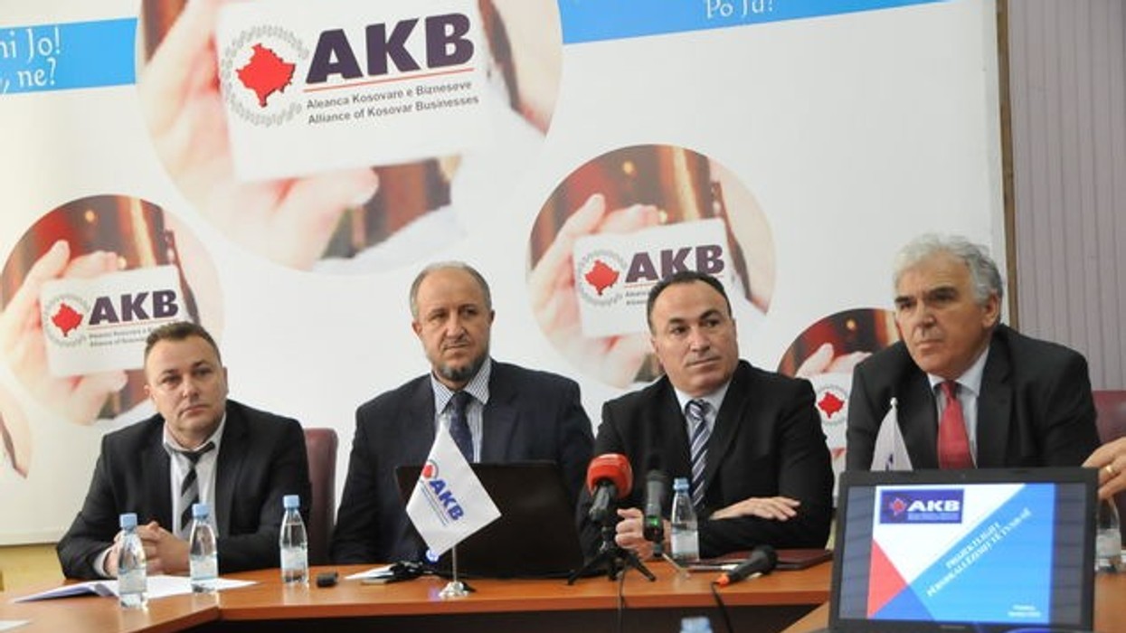 2016/01/akb-per-tvsh-ne-fotot-xhemial-sllovinja-1_4807.jpg