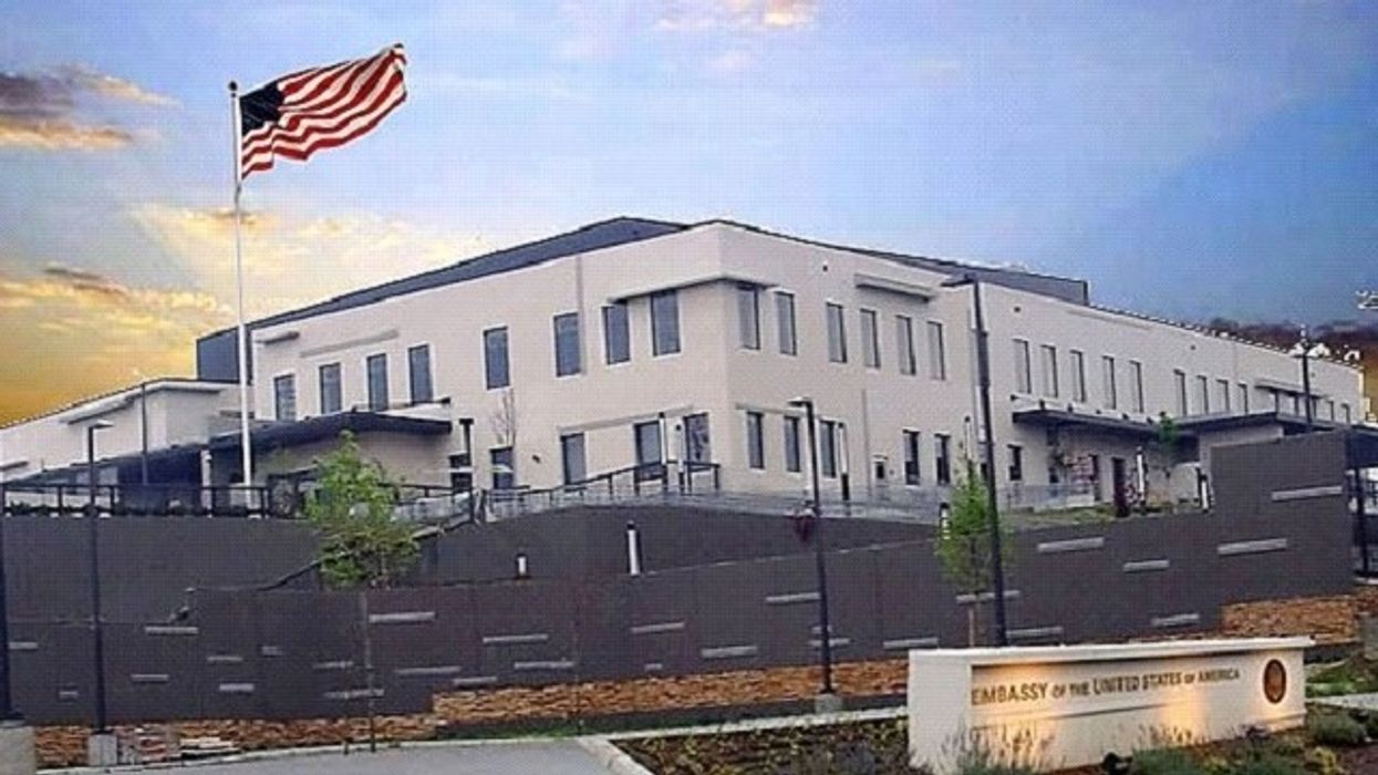 Ambasada e SHBA-ve në RMV: Nga 15 korriku të gjitha pagesat do të kryhen vetëm online Ambasada e SHBA-ve në RMV: Nga 15 korriku të gjitha pagesat do të kryhen vetëm online