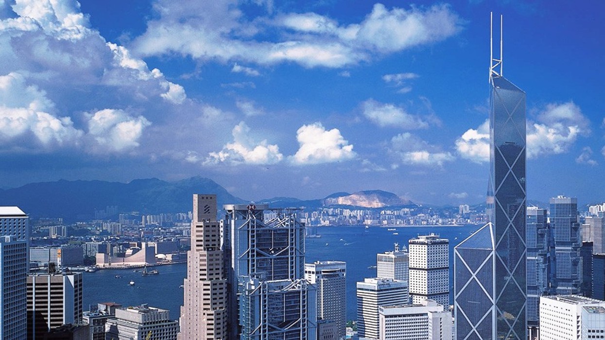 2016/01/Bank-of-China-building-tower-in-Hong-Kong.jpg