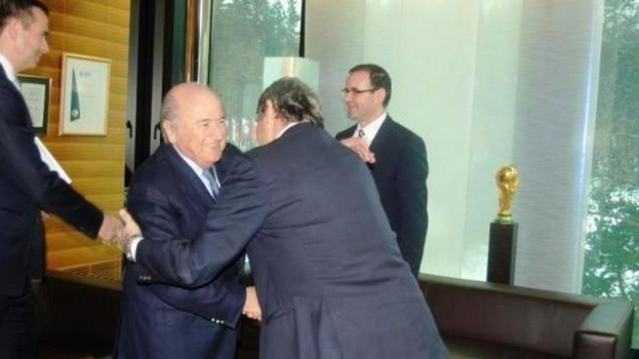 2016/01/blatter-p-euml-rball-euml-vokrrit-dhe-karadzicit_hd.jpg