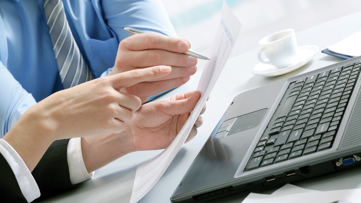 2016/01/Business-Hands-PC-e1415784955951.jpg