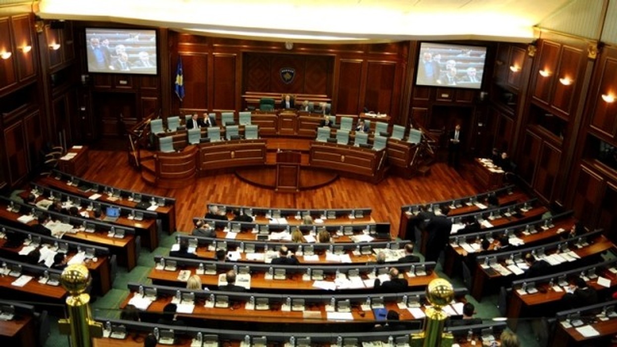 2016/01/cil-euml-t-deputet-euml-u-rikthyen-n-euml-kuvendin-e-kosov-euml-s_hd.jpg
