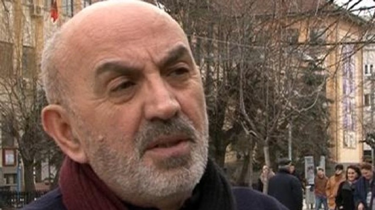 2016/01/conchitat-e-politik-euml-s-kosovare-me-dy-gjini-apo-me-dy-pa-fytyr-euml-si_2_hd.jpg