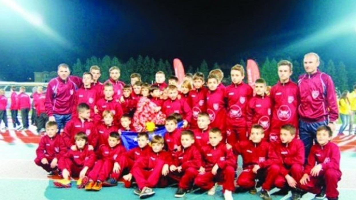 2016/01/dinamo-ferizaj-gati-t-euml-ndeshet-me-ajaxin-e-barcelon-euml-n_hd.jpg