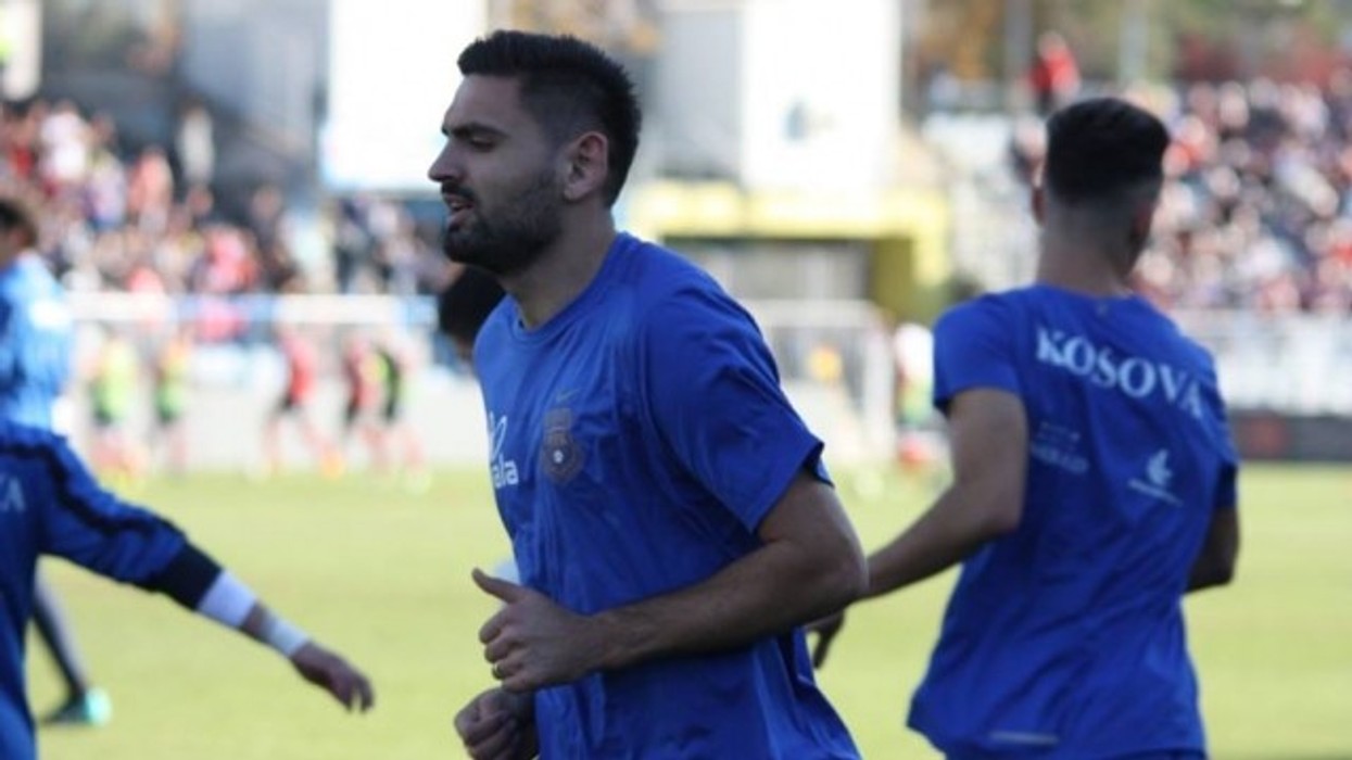 2016/01/ekskluzive-serbja-q-euml-sh-euml-roi-neymarin-rooneyn-e-cost-euml-n-ndihmon-futbollistin-kosovar_hd.jpg