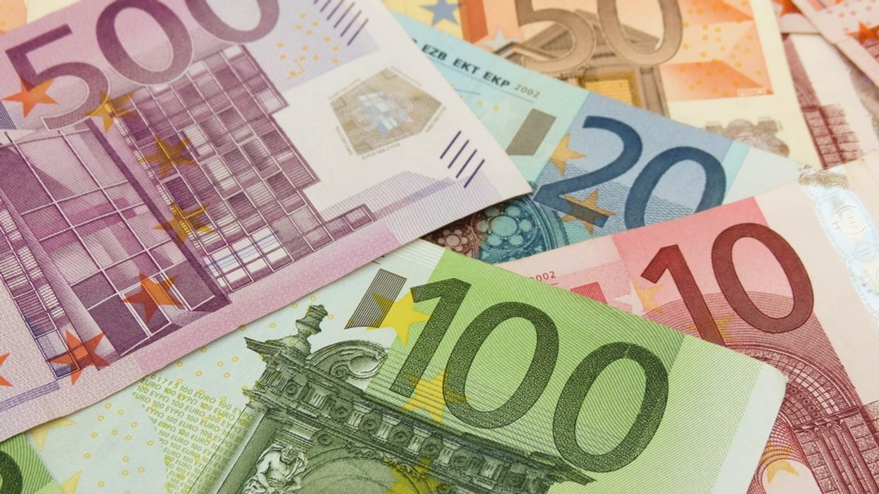 2016/01/euro-money.jpg