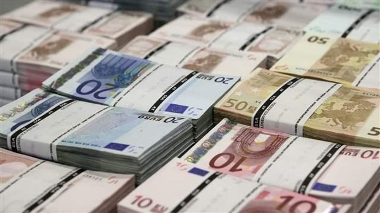 2016/01/euros.jpg