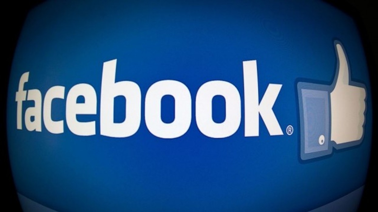 2016/01/faqja-ccedil-eke-n-euml-facebook-p-euml-rplot-me-femra-gjysm-euml-lakuriqe-foto-18_hd.jpg