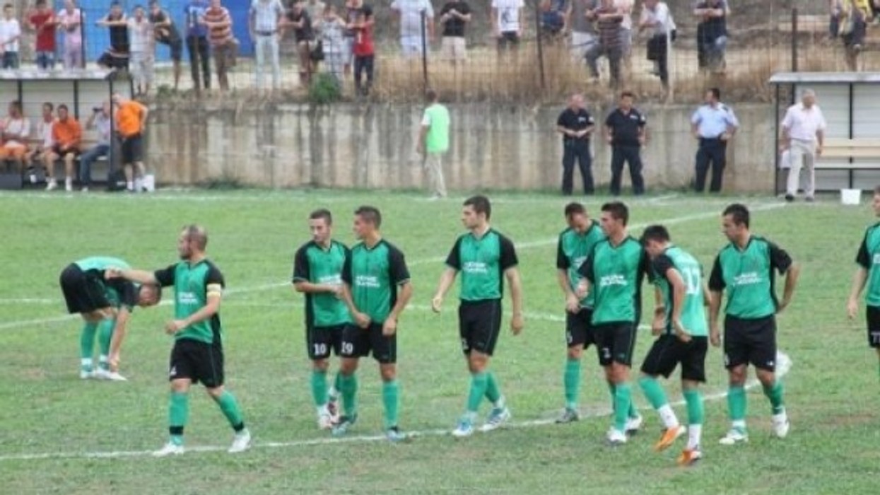2016/01/ferronikeli-reagon-ndaj-sjelljeve-antisportive-t-euml-trep-ccedil-euml-s-rsquo-89_hd.jpg