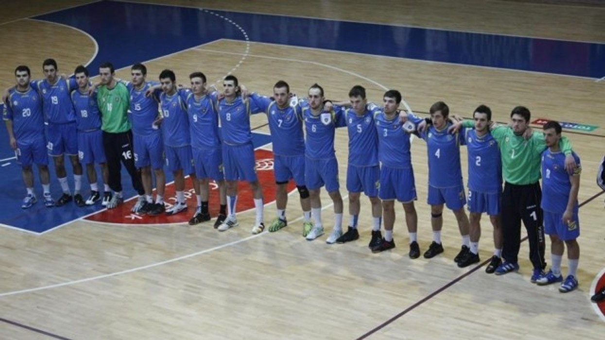 2016/01/hendboll-kosova-merr-leje-t-euml-luaj-euml-miq-euml-sore-nd-euml-rkomb-euml-tare_hd.jpg