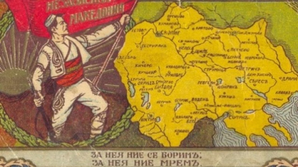 2016/01/ilindeni-p-euml-rpjekje-p-euml-r-t-rsquo-i-ikur-kombit-artificial_hd.jpg