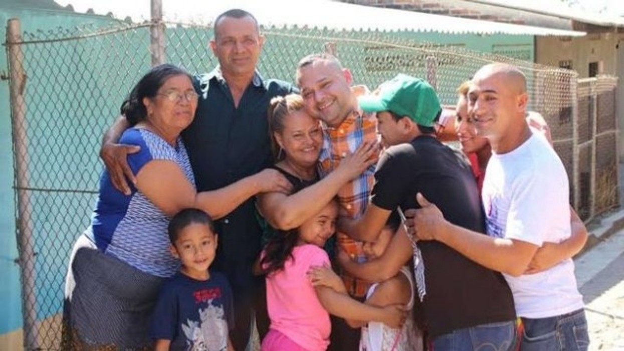 2016/01/ishte-kidnapuar-si-f-euml-mij-euml-pas-30-vitesh-takon-familjen-e-tij-p-euml-rs-euml-ri-foto_hd.jpg