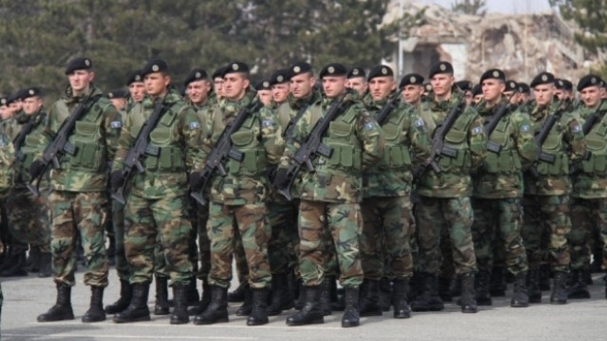 2016/01/k-euml-rkohet-ndihma-e-nd-euml-rkomb-euml-tar-euml-ve-p-euml-r-t-rsquo-i-bindur-serb-euml-t-t-euml-votojn-euml-fak-un-video_hd.jpg