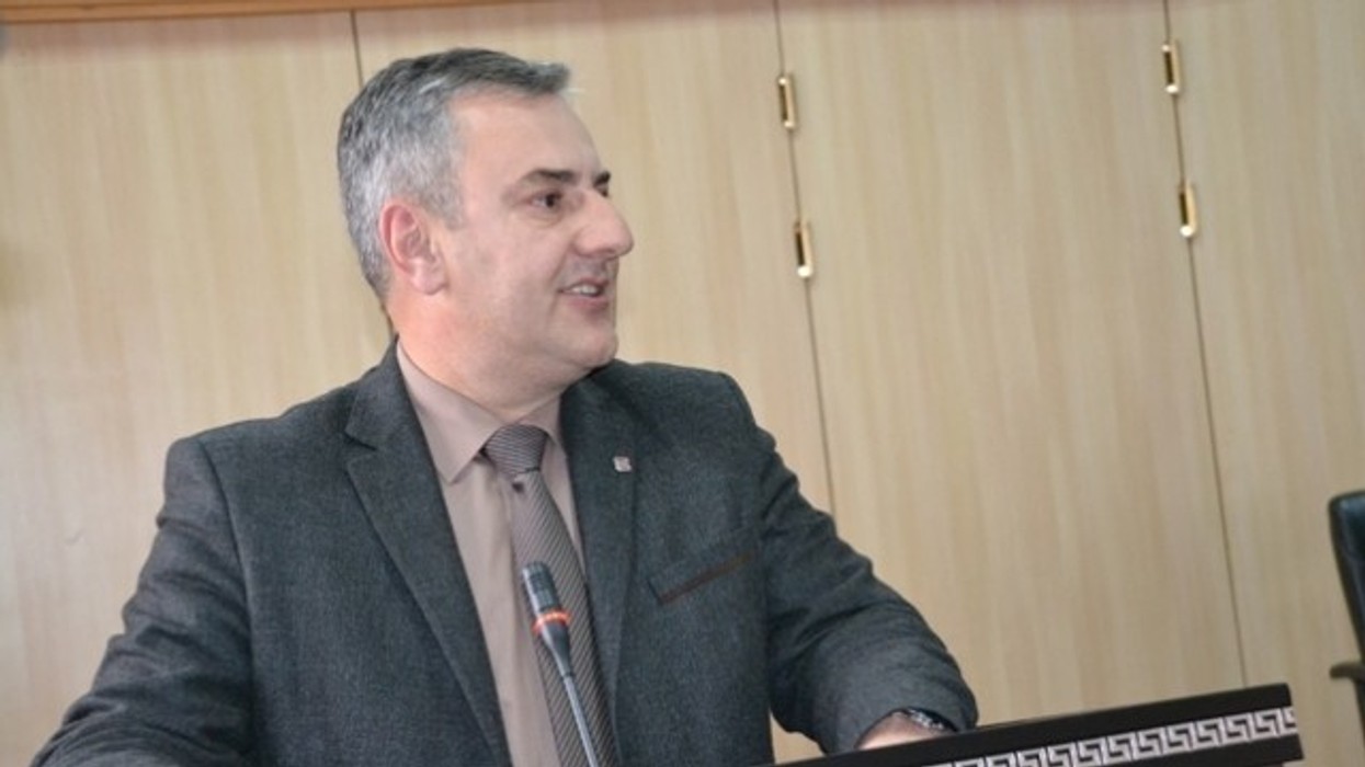 2016/01/kf-v-euml-llaznimi-me-kryesi-t-euml-re_hd.jpg