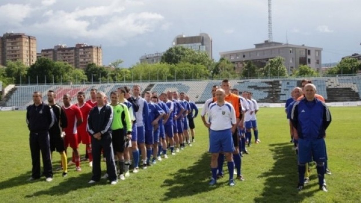 2016/01/kfor-i-fsk-ja-e-ffk-ja-masin-forcat-n-euml-futboll_hd.jpg