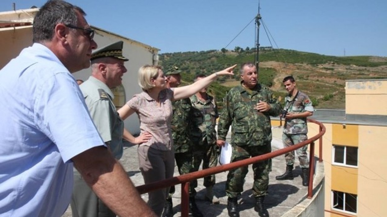 2016/01/kodheli-do-t-euml-q-euml-ndrojm-euml-krah-aleat-euml-ve_hd.jpg