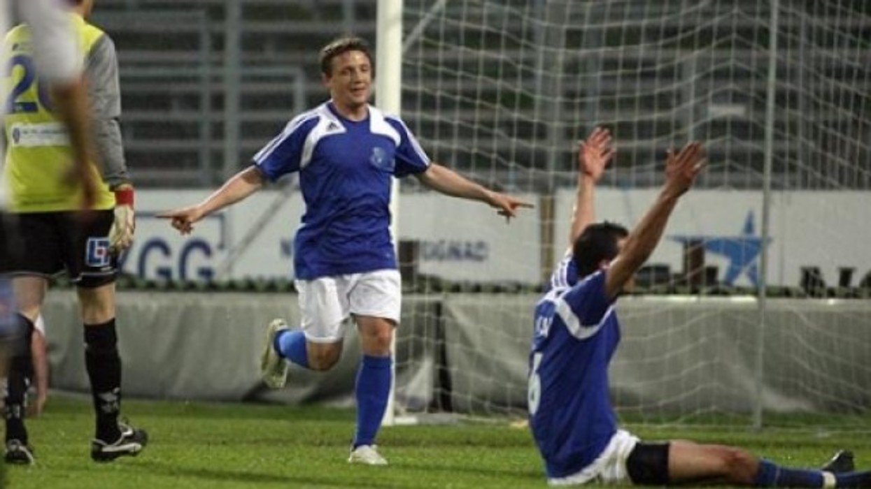 2016/01/kosova-luan-kund-euml-r-xhamajk-euml-s_hd.jpg