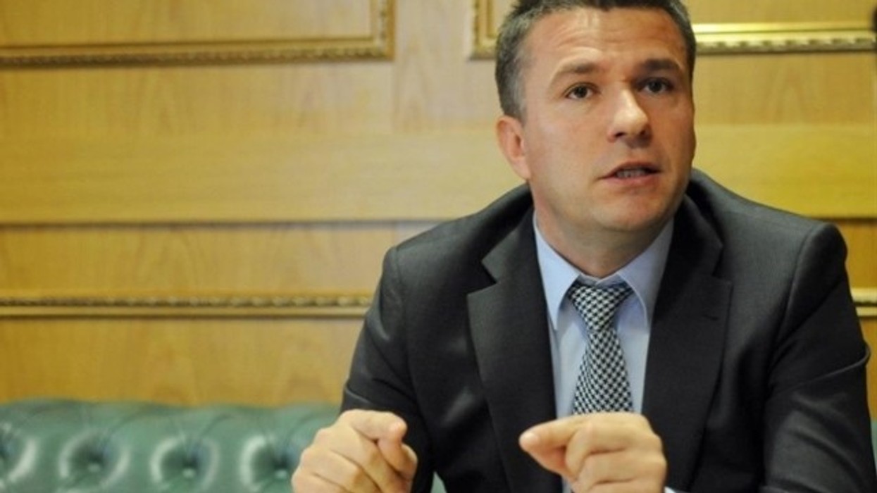 2016/01/kosova-mos-t-euml-mbaj-euml-pozicion-t-euml-ngrir-euml_hd.jpg
