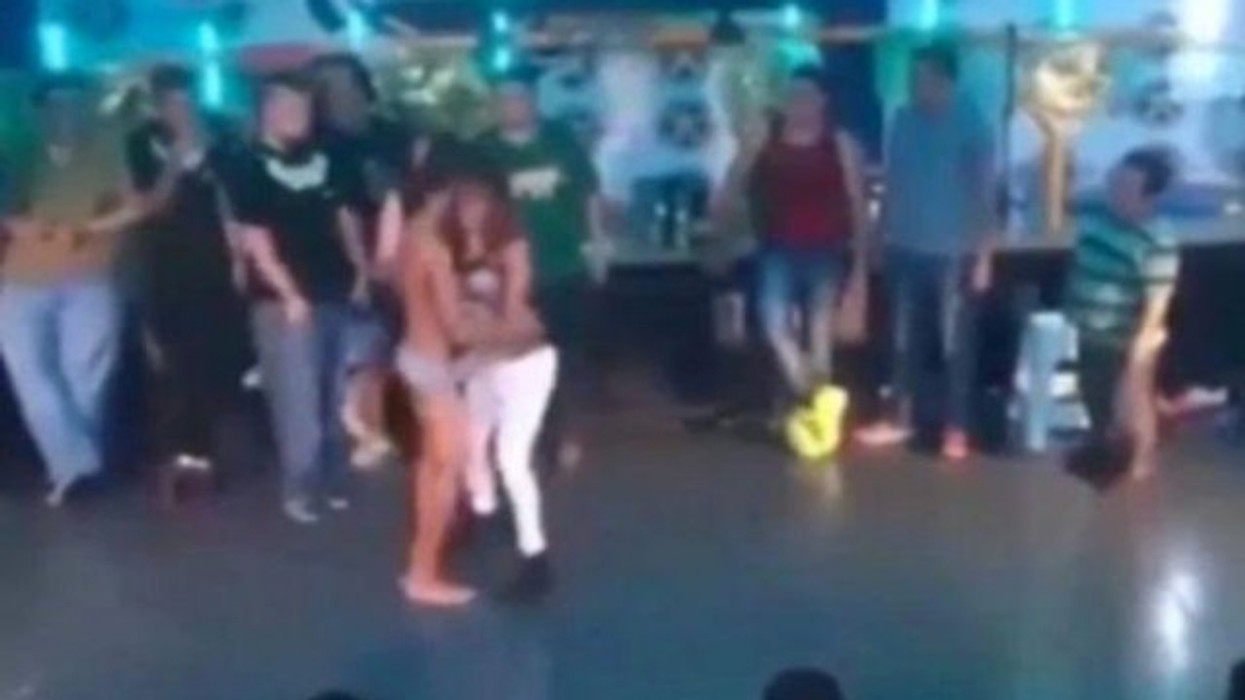 2016/01/kreu-akt-seksual-n-euml-sken-euml-vet-euml-m-p-euml-r-pije-falas-video_hd.jpg
