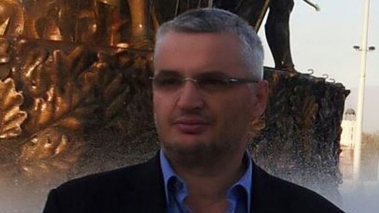 2016/01/kur-shteti-ulet-k-euml-mb-euml-kryq_hd.jpg