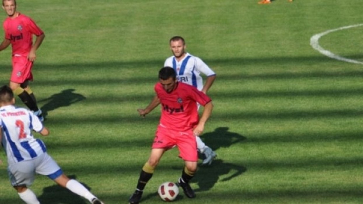 2016/01/largimi-i-futbollist-euml-ve-po-e-varf-euml-ron-futbollin-ton-euml_hd.jpg