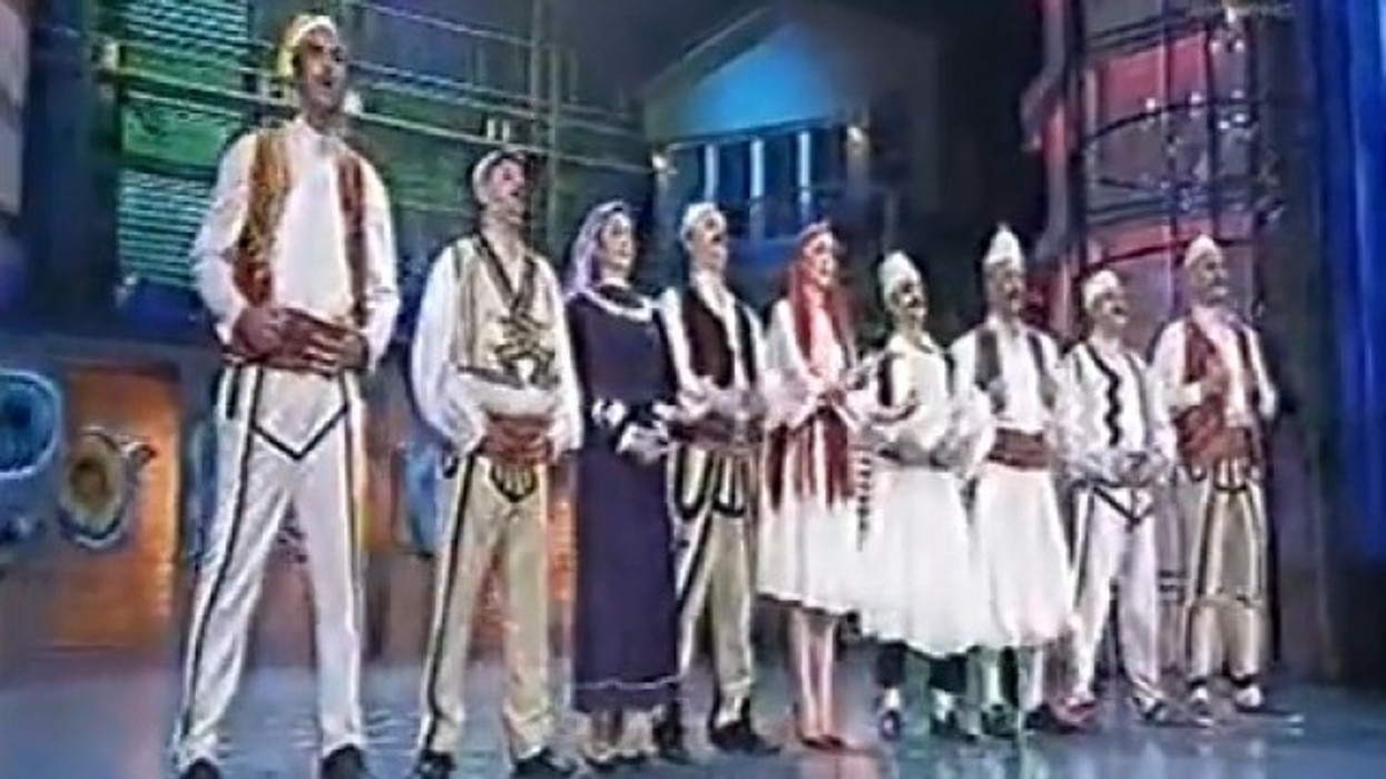 2016/01/ldquo-portokallia-rdquo-maqedonasve-ata-q-euml-nuk-din-euml-se-ccedil-lsquo-jan-euml-neve-na-quajn-euml-indian-video_hd.jpg