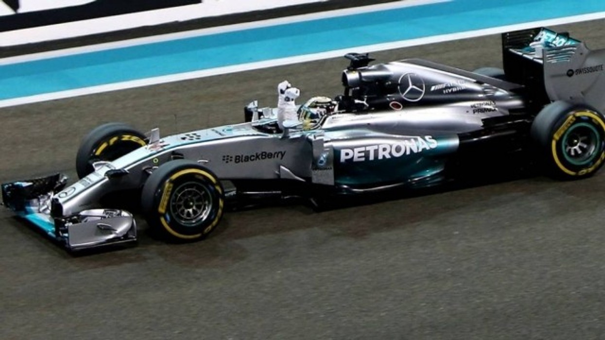 2016/01/lewis-hamilton-p-euml-r-t-euml-dyt-euml-n-her-euml-kampion-bote_2_hd.jpg