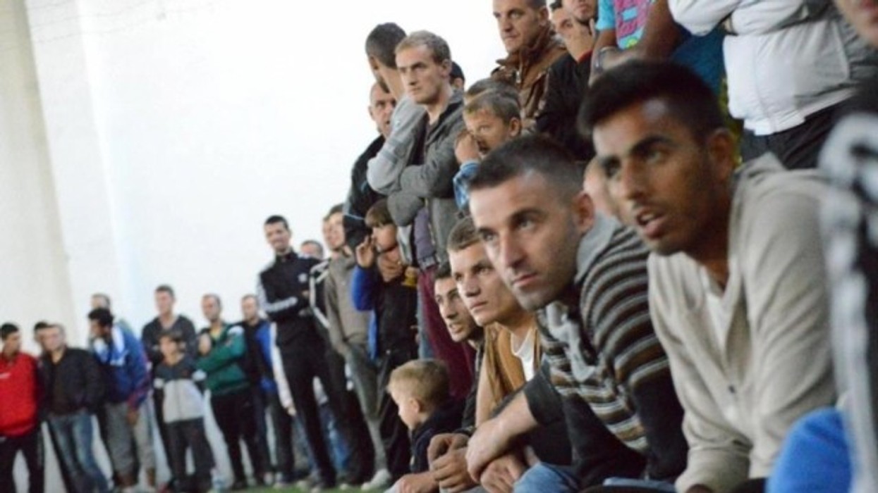 2016/01/liga-total-dhuron-spektak-euml-l-p-euml-r-1000-tifoz-euml-t-e-pranish-euml-m_hd.jpg