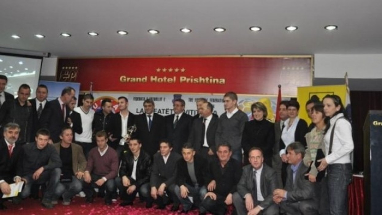 2016/01/lista-e-10-futbollist-euml-ve-m-euml-t-euml-mir-euml-t-euml-2013-euml-s_hd.jpg
