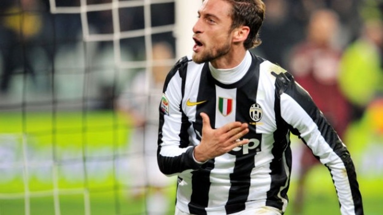 2016/01/marchisio-v-euml-shtir-euml-ta-p-euml-rtyp-q-euml-ndrimin-n-euml-stol_hd.jpg