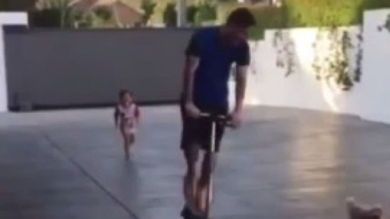 2016/01/messi-baba-i-p-euml-rkushtuar-arg-euml-tohet-me-thiagon-video_hd.jpg
