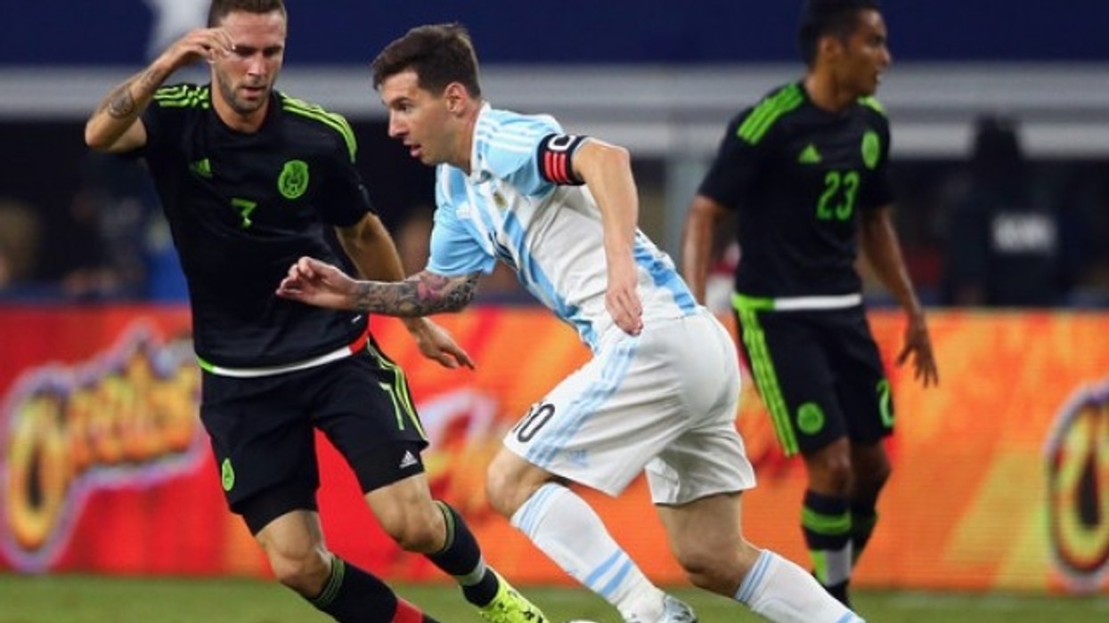 2016/01/messi-e-shp-euml-toi-argjentin-euml-n-nga-humbja-video_hd.jpg